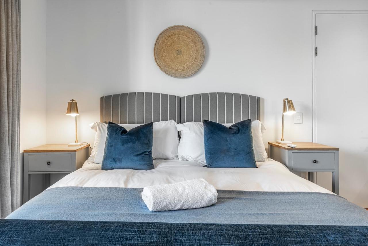 17 Marine, 2 Bedroom Sea-Facing Apt101 Херманус Экстерьер фото