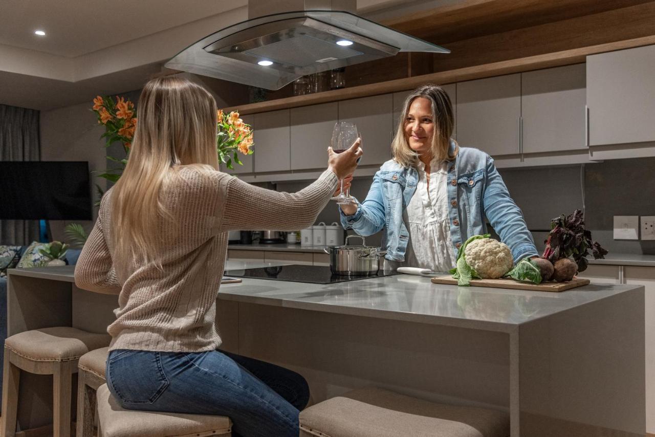 17 Marine, 2 Bedroom Sea-Facing Apt101 Херманус Экстерьер фото